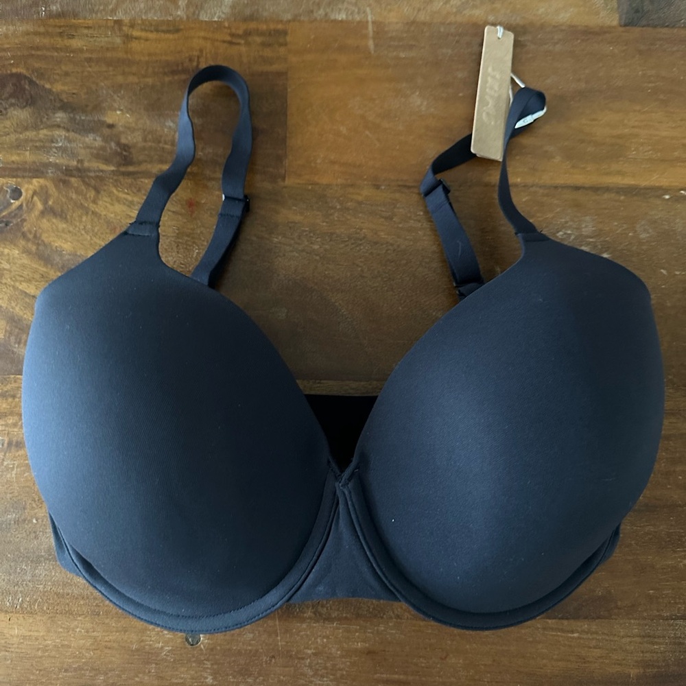 Skims Fits Everybody Black‎ T-Shirt Underwire Bra - Women’s size 34DDD NWT